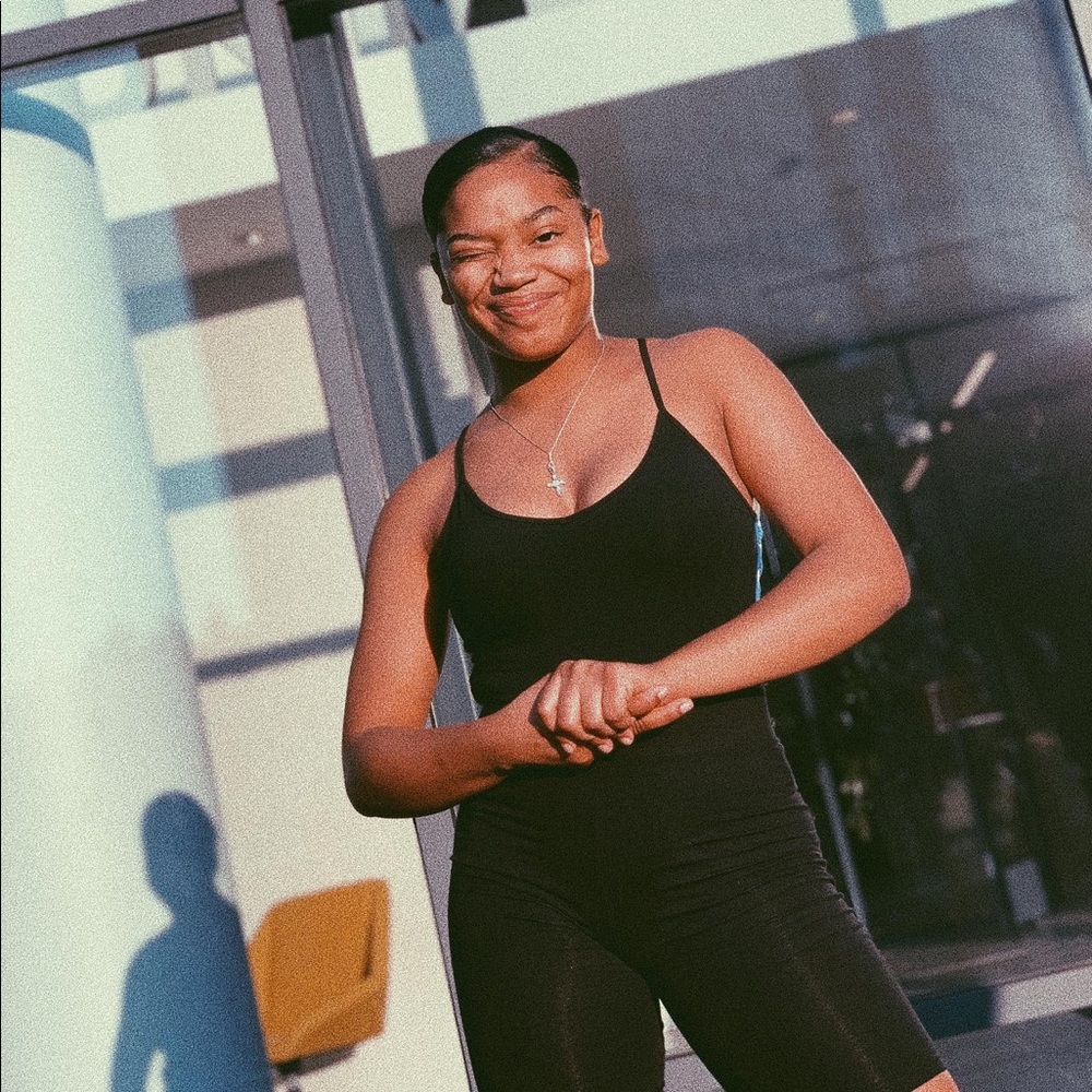 Meet your Posher, Avery